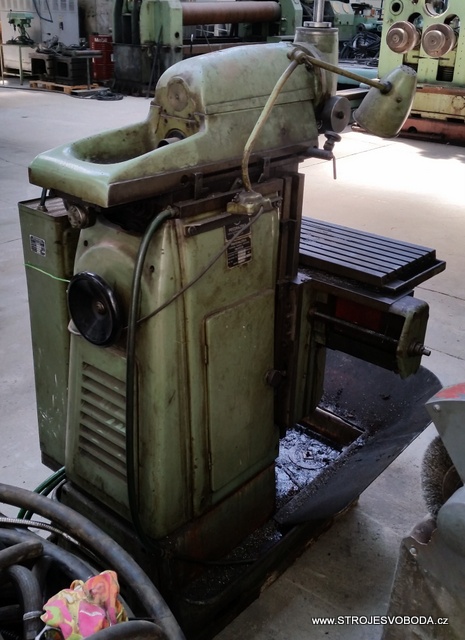 Frézka nástrojářská ALG 200 (Frezka nastrojarska ALG200PRVOMAJSKA (7).jpg)